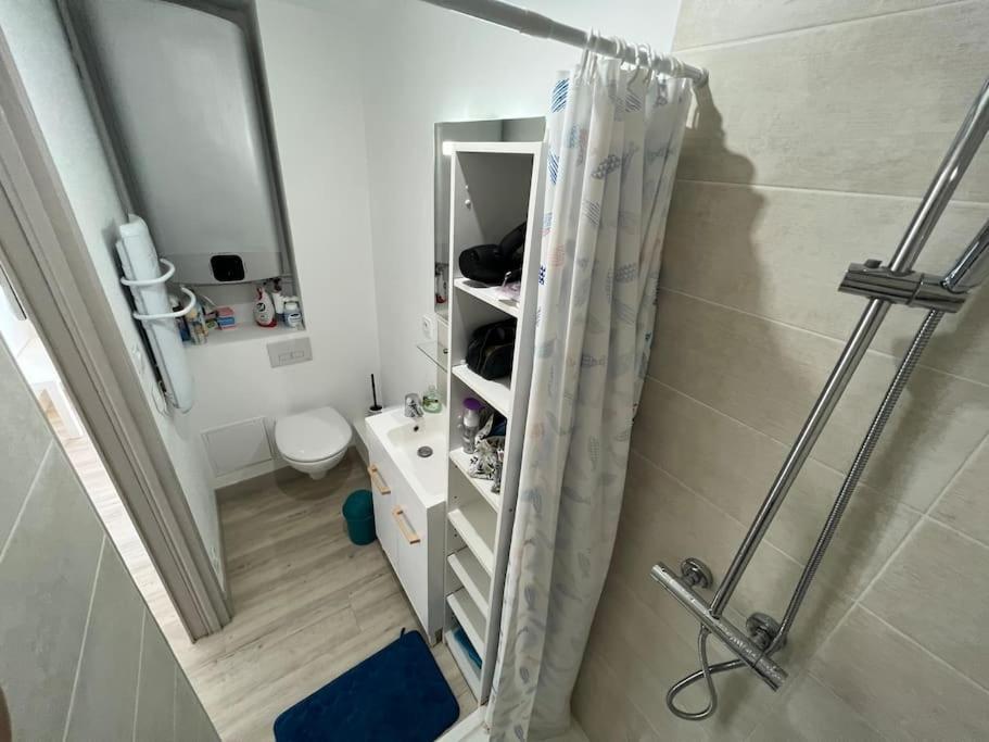 Le Carrousel - Apt Vue Mer - Plage A 10 M - Clim - Wifi Canet-en-Roussillon Eksteriør bilde