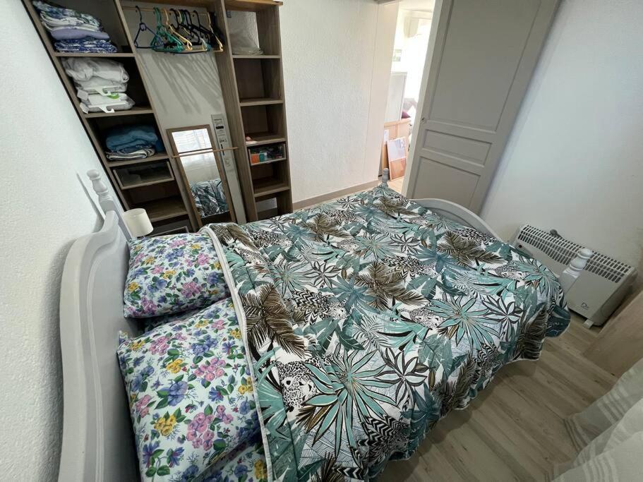 Le Carrousel - Apt Vue Mer - Plage A 10 M - Clim - Wifi Canet-en-Roussillon Eksteriør bilde